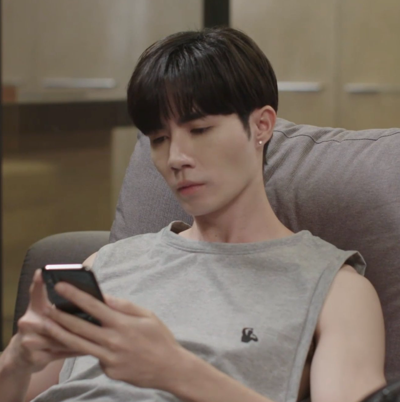 nunnithust's tweet photo. ไม่ได้มีผู้หญิงคนเดียวในโลกที่ชอบกู จริงค่าพี่เล้ง หนูก็ชอบพี่ ㅠㅠ #รัก7ปีตอนจบ ·˚🪵 ⟢ https://t.co/VrGbgumcSL
