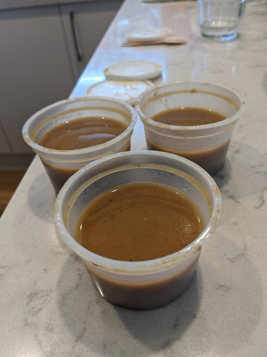 WilliamJaTurner's tweet photo. @KFCAustralia It seems when one visits the Mentone KFC drive thru not only are they likely to screw up your order but now that are serving micro chicken (includes chicken nugget for comparison) and half filled gravy, see pics. Ridiculous! But think of the calories I am saving. https://t.co/pZUbqLJWlc