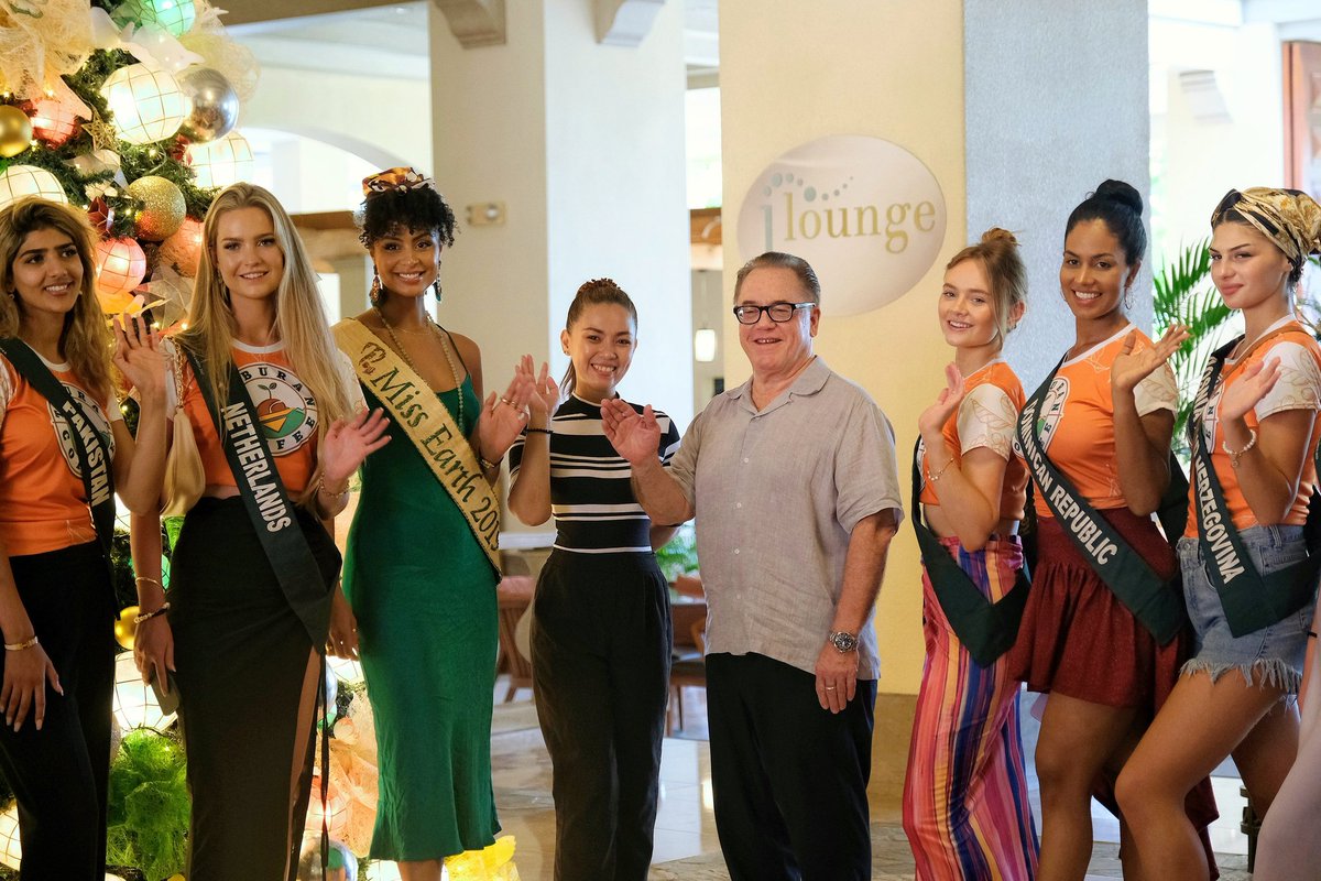 Jedahzzling's tweet photo. A day with @MissEarth Water Group and the ever kind,gorgeous, pretty and stunning Miss Earth '19 Nellys Pimentel. 
It was nice seeing you all! Good luck girls! 👍 😍 https://t.co/oF5rKl6LTp