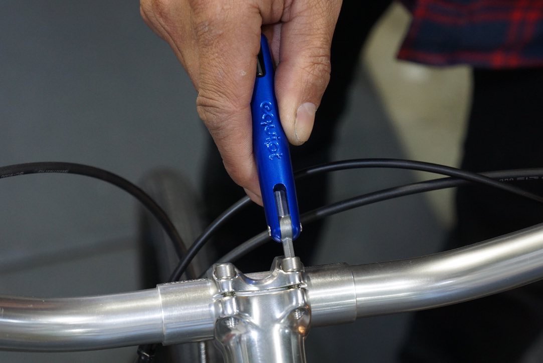 tempra_cycle's tweet photo. equiptのサーディンが入荷しました！
今までにない工具で一度使うとやみつきに！！
必要最低限のビットは様々な角度でボルトを取り付け取り外しが出来ます💪

https://t.co/zmTLigiRJr https://t.co/ZaQhaKxLfW