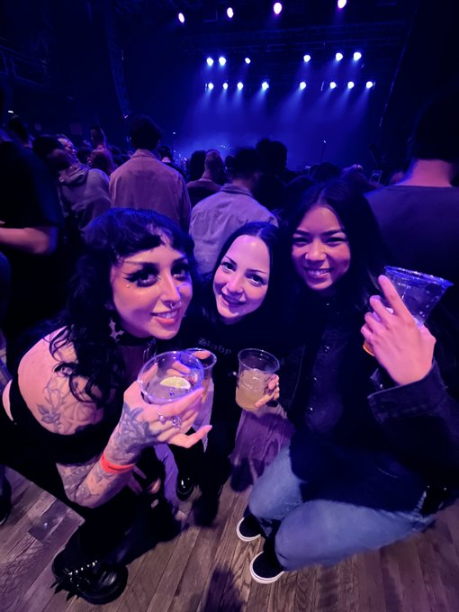 At @State_Champs with the garguorls @ashgrimmx @celle_est https://t.co/EcmtMgI59f<a class="tags" target="_blank" title="On Twitter" href="/?out=eyJ0eXAiOiJKV1QiLCJhbGciOiJIUzUxMiJ9.eyJpYXQiOjE3MjQ2NTQzNTcsImlzcyI6InR3cG9ybnN0YXJzLmNvbSIsIm5iZiI6MTcyNDY1NDM1NywiZXhwIjoxNzU2MTkwMzU3LCJyZWRpcmVjdF91cmwiOiJodHRwczovL3R3aXR0ZXIuY29tL1N0YXRlX0NoYW1wcyJ9.LvkLlPbj-qx2lUWDKfGlS5qFjdPhOLjtrEqm_C_VEPTyHF-4gSOvtMfFv0XNoMrryNyO0JM3rQXhukjKpAtZ9g">@State_Champs</a><a class="tags" target="_blank" title="On Twitter" href="/?out=eyJ0eXAiOiJKV1QiLCJhbGciOiJIUzUxMiJ9.eyJpYXQiOjE3MjQ2NTQzNTcsImlzcyI6InR3cG9ybnN0YXJzLmNvbSIsIm5iZiI6MTcyNDY1NDM1NywiZXhwIjoxNzU2MTkwMzU3LCJyZWRpcmVjdF91cmwiOiJodHRwczovL3R3aXR0ZXIuY29tL2FzaGdyaW1teCJ9.cFbym2dDffLlGoMEzBFZQ3z57PHFVWiLspti2tXLKuVcCqfX21Btwe-jXpxjS_Hj01pGzPl7TR-tngOywMYYNA">@ashgrimmx</a><a href="/tag/avn"class="tags"><span>#avn</span></a><a href="/tag/ces23"class="tags"><span>#ces23</span></a>