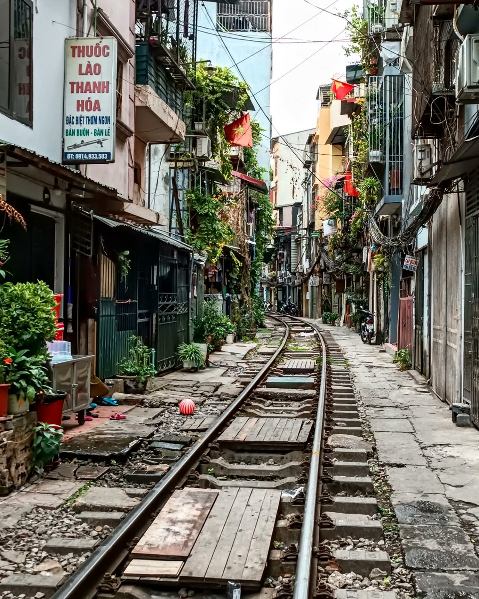 VagaBobTravel's tweet image. #HanoiVibes in the Old Quarter 
.
#ExploreDiscoverExperience
#WanderLust #ExperientialTravel