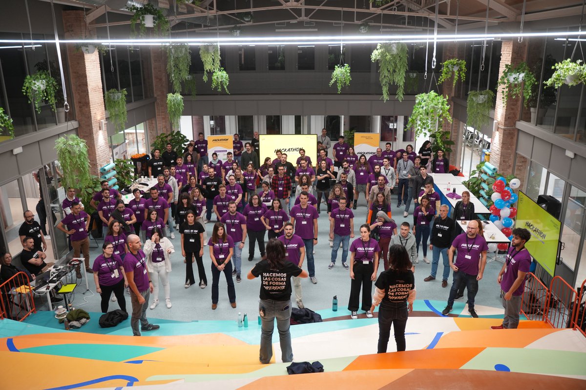 innovayaccion's tweet photo. 🔥 ¿Cómo está siendo vuestra noche? La nuestra cargada de innovación y dinámicas para activar a todos los participantes que siguen preparando su presentación para @5GCat @ACCIONAEnergia @Aquaservice @Ecoembes @itene @ITURRIGroup  @signusecovalor @Telpark_es 

#HackathonIA2022 https://t.co/IC5ohattQU