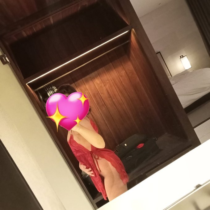 Revanianiaa9's tweet photo. Hai Sayang🍬
✨Special Holiday✨
Dating yuk🥰,, mari bersenang2 sambil cuddle deeptalk & kiss, pokoknya waktu milik kita beb❤
Slot Dating hari ini masih kosong, yuk diisi😘
Lagi promo nih🤗
Private disc❣️
#Avail #Bali #AvailBali #ready4BO #real #RealAngel #RealAccount #vcs https://t.co/sWHDzBL6SN