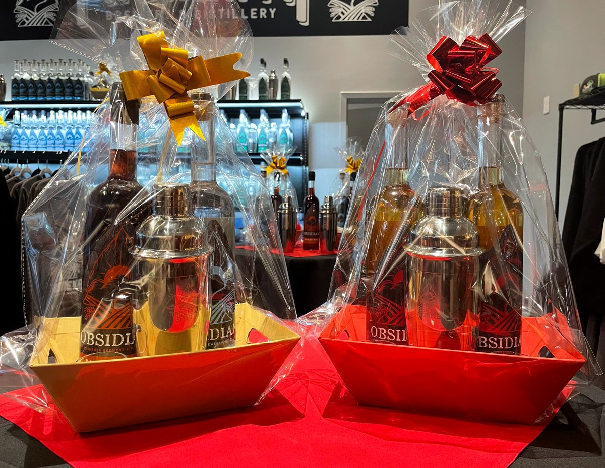 rhcasino's tweet photo. #HolidayBaskets are here at the #Paskenta #Brewery &amp; #Distillery! 🎁

Each #basket features at least 1 bottle of #ObsidianSpirits &amp; #drinkware to help you get the #party started! 🥃

#rhcasino #rollinghills #casino #resort #gifts #holiday #holidaygifts #norcal #obsidian #spirits https://t.co/lUiCEAO4Et