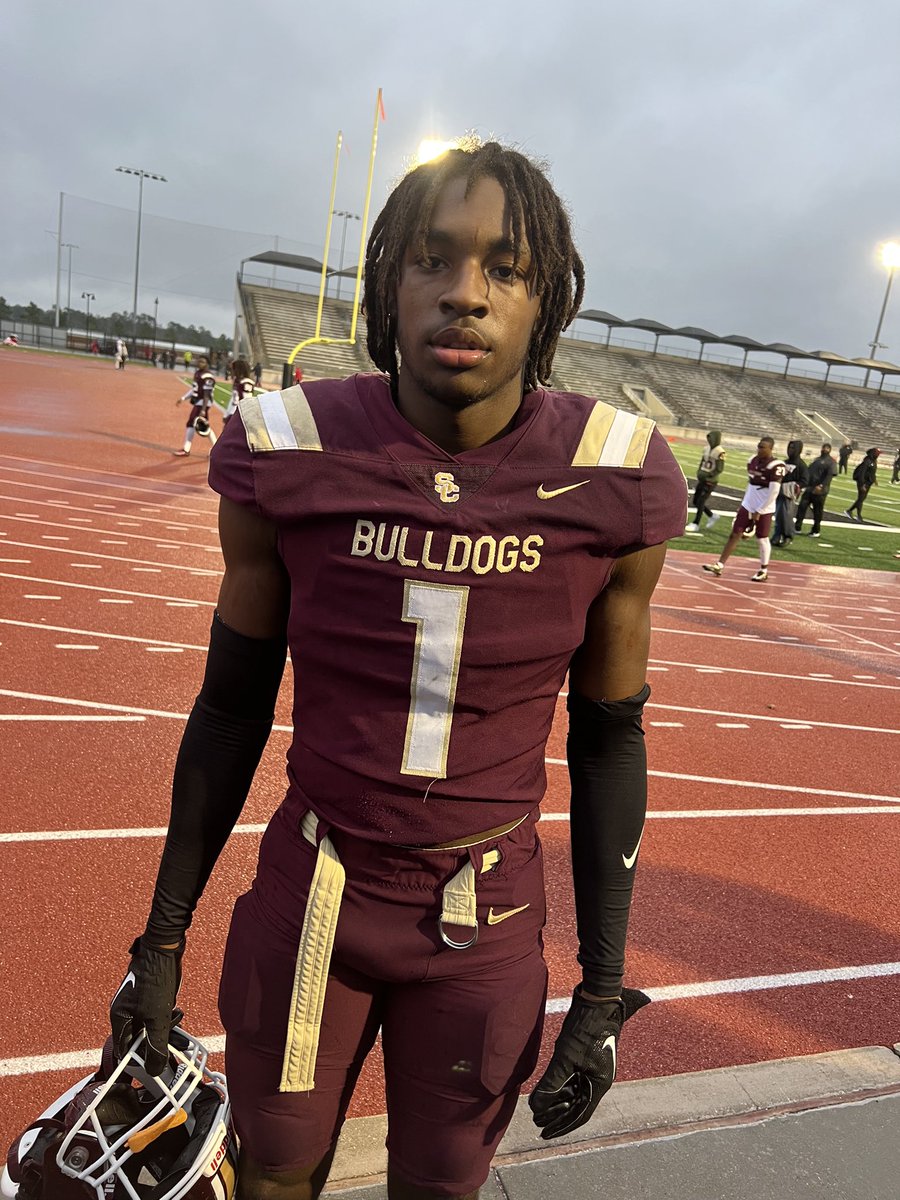 Today was bitter sweet. My Last High School Football Game. It was a great season/run the past 4 years <a href="/SC_BulldogFB/">Summer Creek Football</a> Thank you To All the Coaches <a href="/CoachKRHarrison/">Coach Harrison, M.Ed.</a> and Entire Staff. The Buisness is still Unfinished (And it Hurt) But My Journey to Greatness is just beginning. 💯#RO