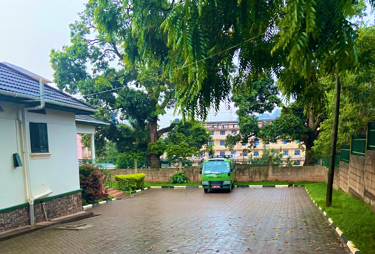 YouniSebaggala's tweet photo. The @GWDiscoveries vessel is already here at @AAAcademy1 head office awaiting for all #DuckStartUpProject participants that will be hosted by @ghsfacademy today. It’s going to be a 🦆 affair all the way. https://t.co/WZ6HOR9Mm1
