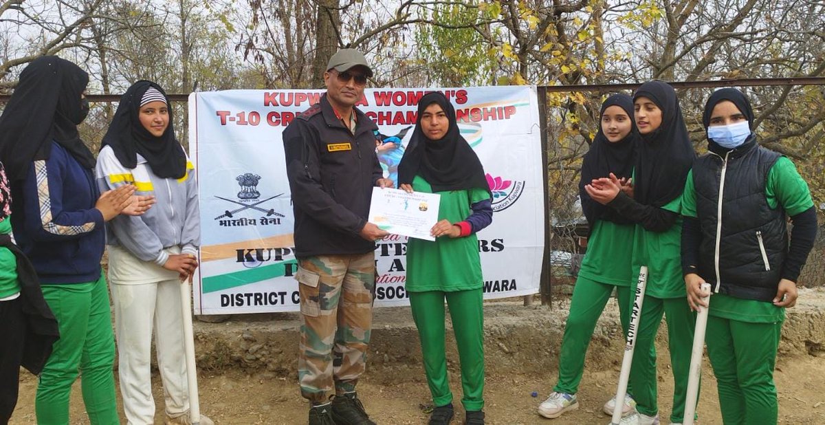 DavoodAhmad18's tweet photo. #AchieversofKupwara
#SuccessFullMen
#SuccessFullWomen
#CLX #25NOV22KT https://t.co/x3NLlIqwFr