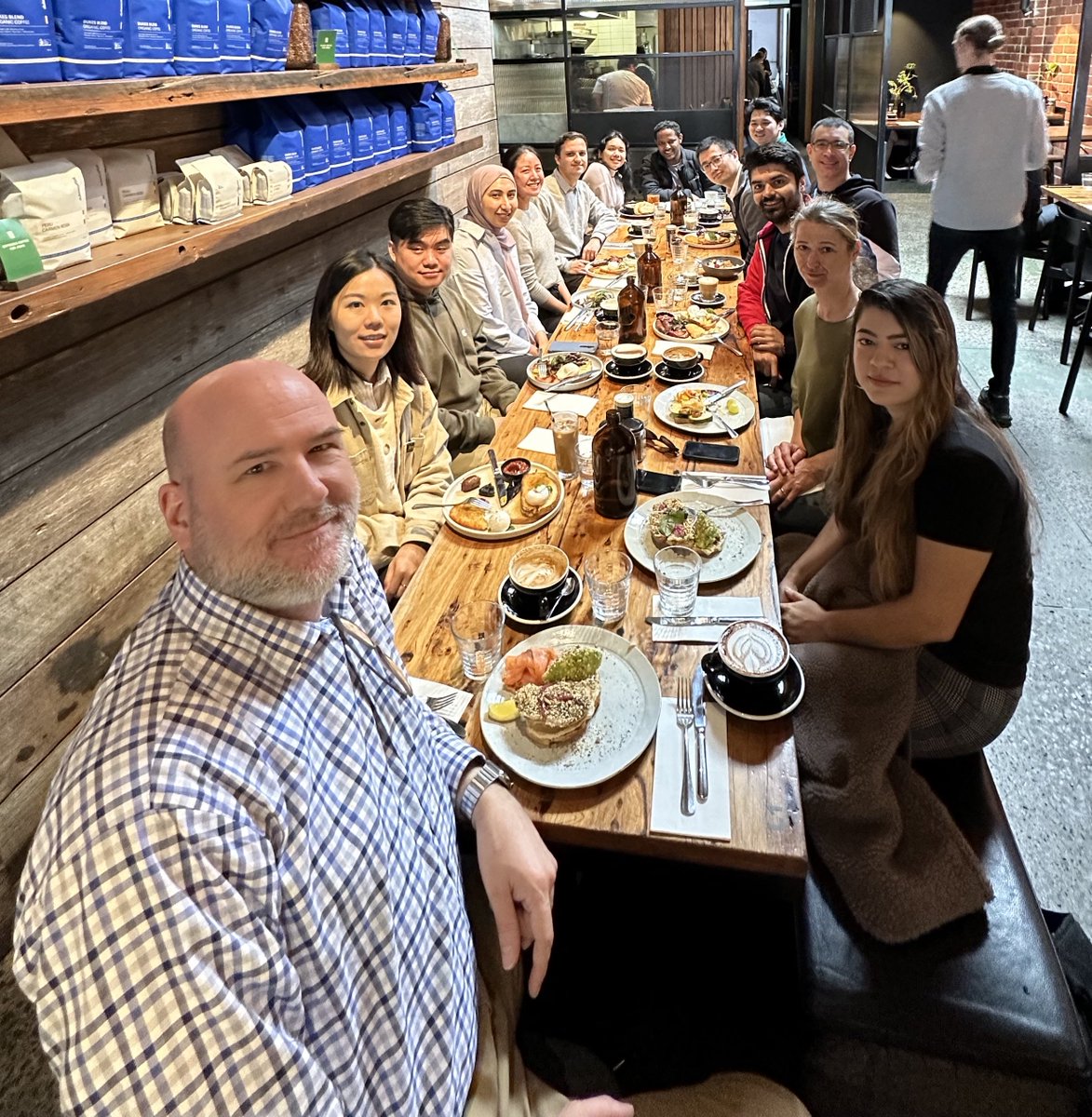 End of year brunch for the <a href="/Nanobiotechlab/">NanoBiotechnology Laboratory</a> together with our close collaborators <a href="/NTheranostics/">NanoTheranostics</a>. 2022 will be our most productive year so far with lots of awesome research happening. Feeling lucky to work with such smart people every day <a href="/ACBDresearch/">ACBD</a> @MonashCCS <a href="/MonashUni/">Monash University</a>