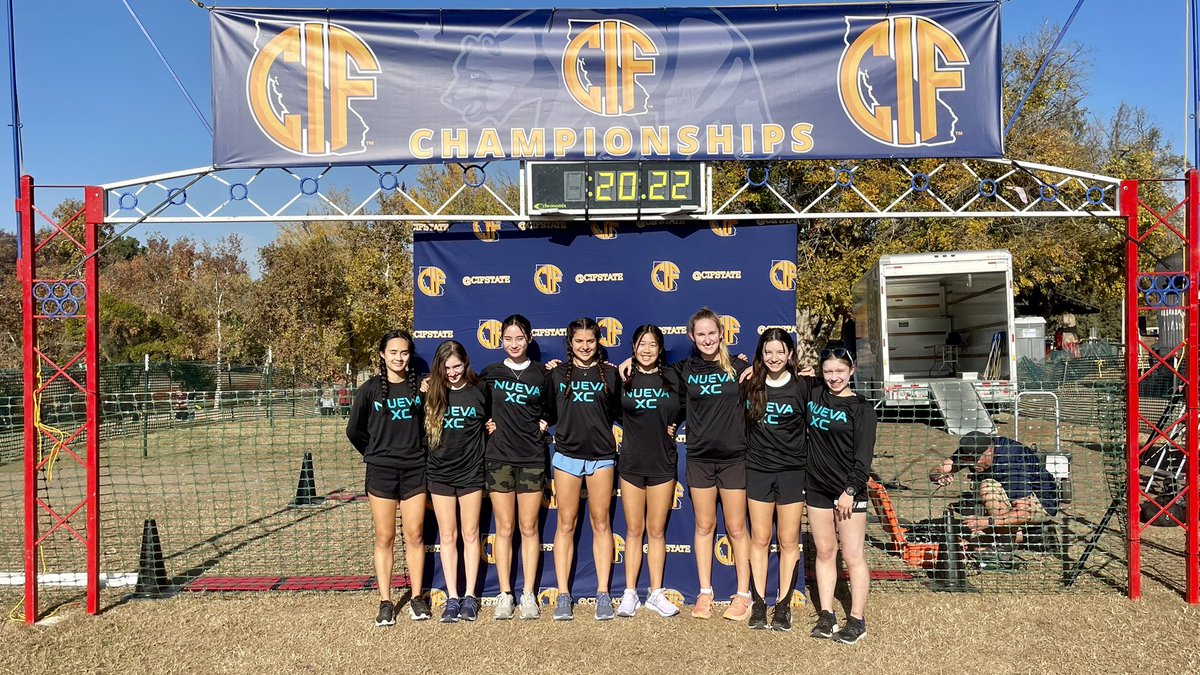 rslopez99's tweet photo. So very blessed to be coaching teams No. 18 &amp; 19 at tomorrow’s @CIFState Cross Country Championship!  Let’s #GoMavs! #BlessedCoach #LoveMyJob https://t.co/OA6DLL8hPN