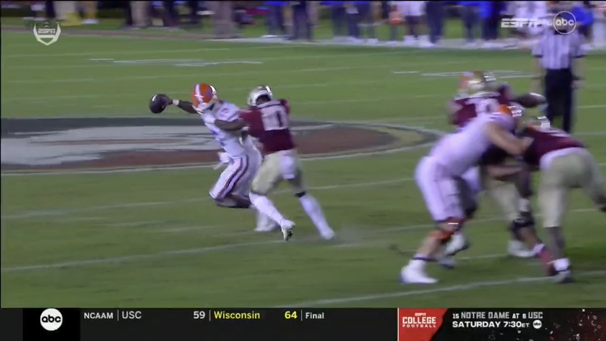 KeiserDonavon's tweet photo. Not sure how this is missed with the game on the line, but alas. 

One of the worst officiating outings I’ve ever seen. https://t.co/GJKc2nlIu7