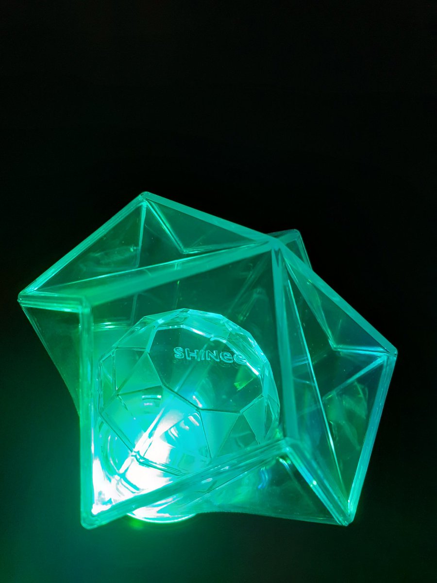SMAngels3's tweet photo. My loveeee 💕 #SHINee #샤이니 #TAEMIN #TAEMIN_ACE #JONGHYUN #JONGHYUN_BASE #KEY #KEY_FACE #ONEW #ONEW_VOICE #MINHO #MINHO_CHASE https://t.co/pkh6P1DooY