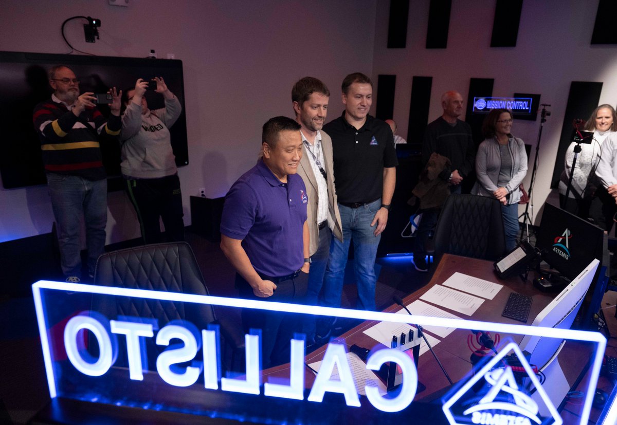 Thank you <a href="/LMSpace/">Lockheed Martin Space</a> for a great demonstration of the Callisto payload - letting us speak with and send visual messages to <a href="/NASA_Orion/">Orion Spacecraft</a> in lunar orbit, 240,000 miles away from Earth! nasa.gov/feature/callis…