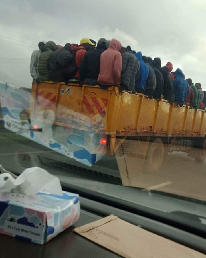 _Kyev's tweet image. Cherera kind of decisions
@Ma3Route 
@KenyanTraffic 
Dear @NPSOfficial_KE how safe are these Kenyans?