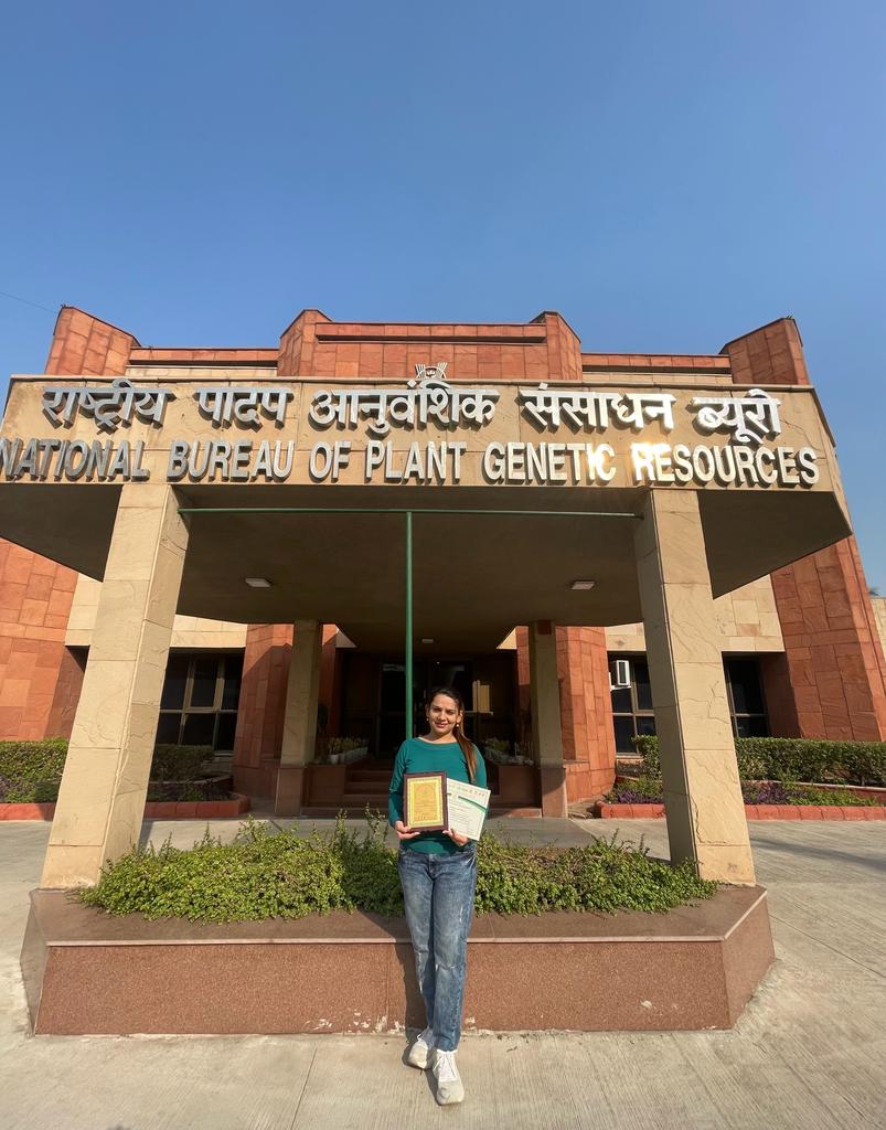 I am happy to share that Dr Supriya Sachdeva and Dr Akshay Kumar Singh project staff of my laboratory received best oral presentation and best poster award respectively during 1st National Conference on Plant Genetic Resource Management, 22-24 November, 2022, New Delhi