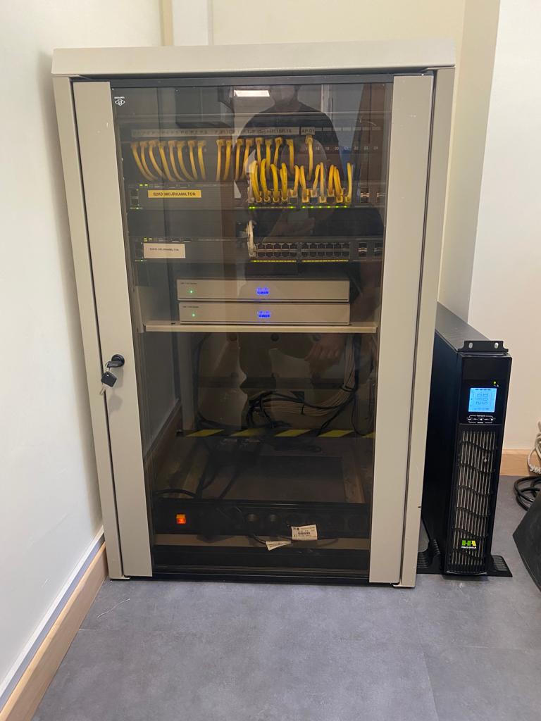 SOCASSAT's tweet photo. Instalado, etiquetado, certificado y funcionando, Otro cliente más que confía sus redes en Socassat. Las redes de telecomunicaciones son una parte fundamental de la empresa. Pidenos oferta. #SomosSocassat #Somosunequipo #Redes https://t.co/iHVyPjpeoK