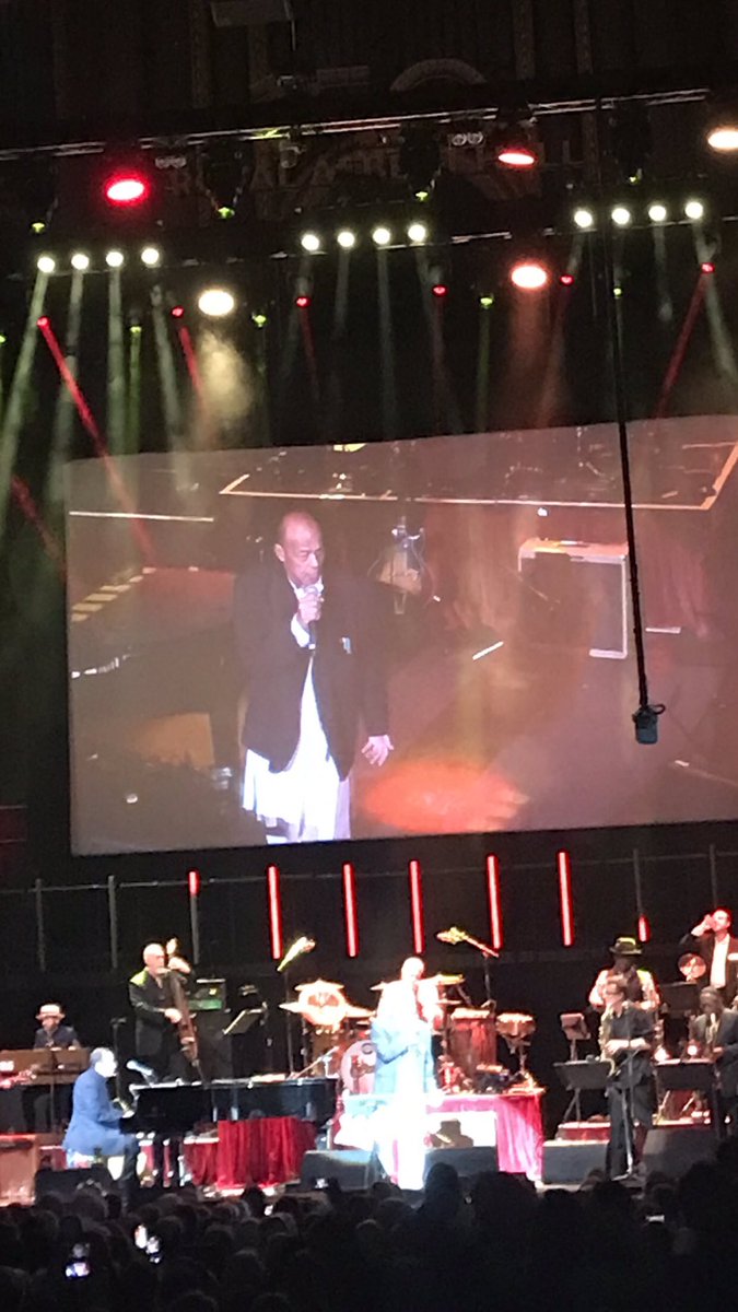 Absolutely amazing time at <a href="/RoyalAlbertHall/">Royal Albert Hall</a> last night, being entertained by <a href="/JoolsBand/">Jools'R&B Orchestra</a> and fantastic guests, highlight to see lead singer from Fine Young Cannibals. So much talent on stage, all living up to the hype 🤩🤩