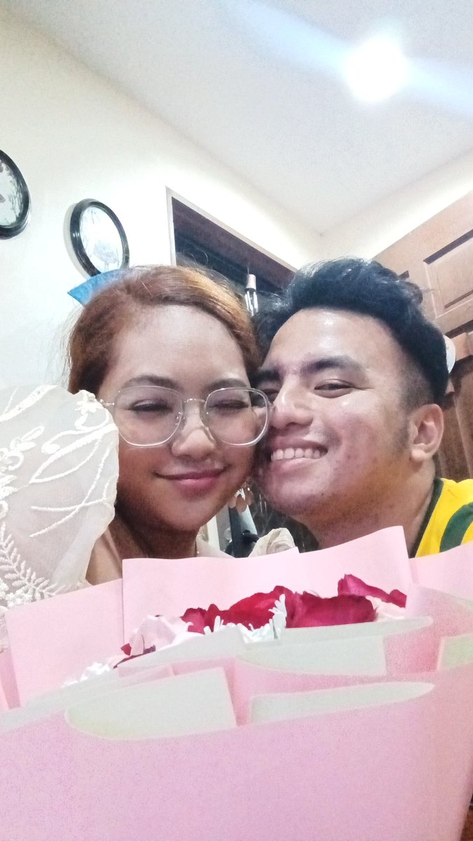Iaige_'s tweet photo. Hope this is not too late tho 😅

Want to let you know that I am with you in celebrating our special day yesterday. Although not physically, I'll always be happy, thankful, and proud to have you as my partner.

Mahal @lngridible, Happy Yin&amp;Laige Day,I love you so much, always! 😚 https://t.co/PwTG9eKz3H