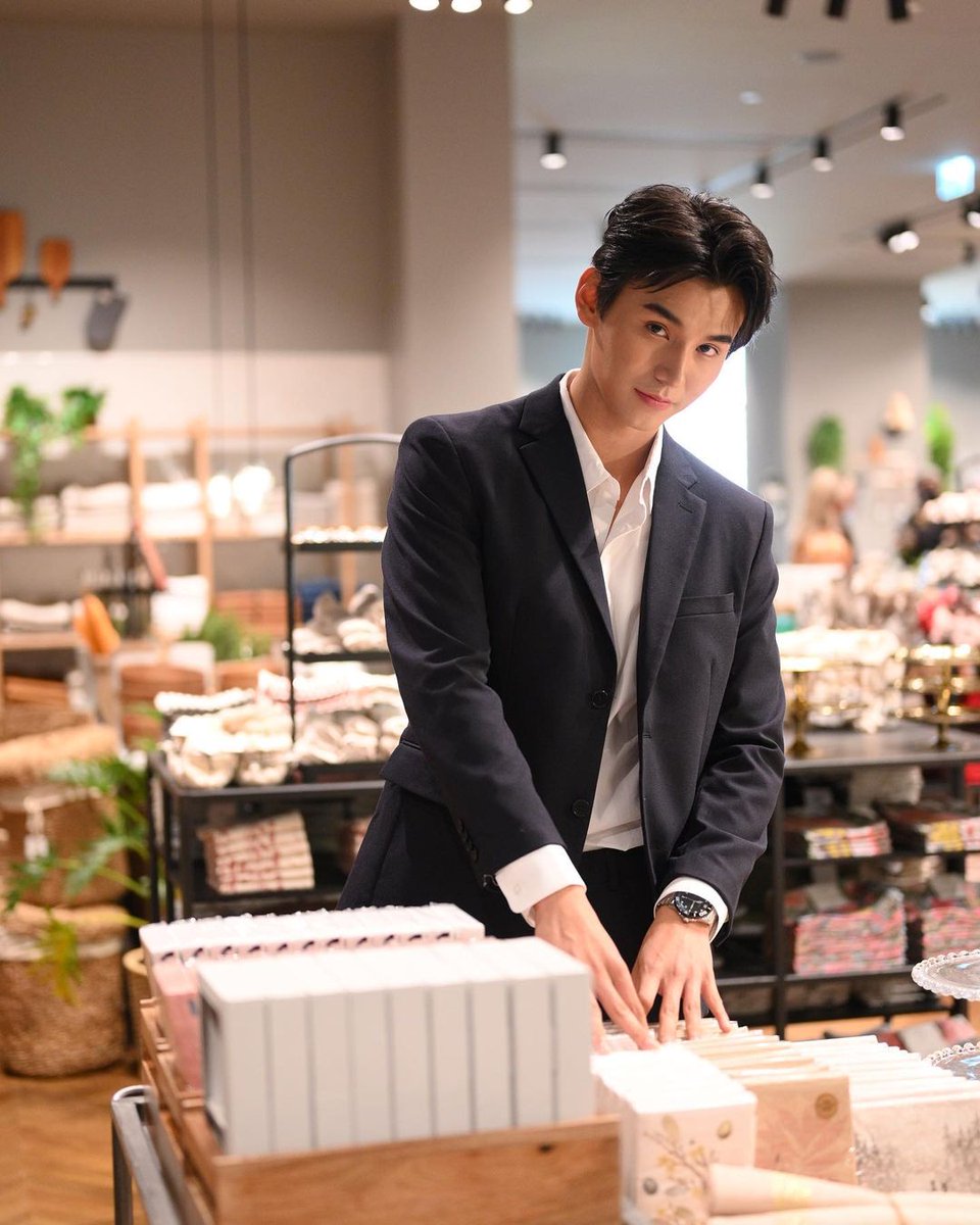 jafirstfamilyph's tweet photo. [11.26.22]

IG Post: jjaajaaaa

#hmHOMExJaFirst 🏠💐

#JaPhachara #จาพชร #TeddyJa
#First_Chalongrat #รักแรกของเฟริสท์ #JaFirst #จาเฟริสท์ https://t.co/fDNwxNyfYG