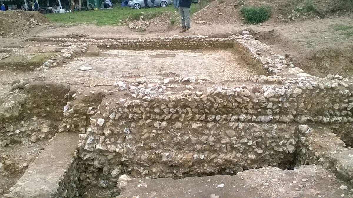 adharch89's tweet photo. #druce #drucefarm #drucefarmromanvilla #roman #romanvilla #Dorset #archaeology #history #mosaics #column https://t.co/N7dksCDp3g