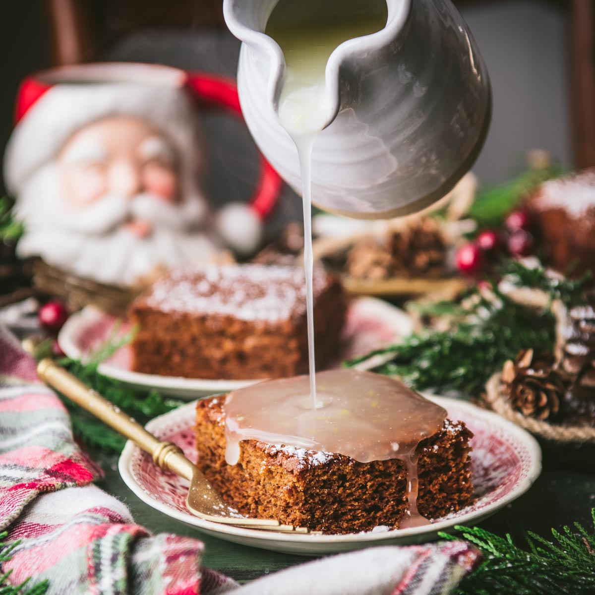A traditional GINGERBREAD CAKE WITH LEMON SAUCE dates back to Colonial #Virginia, and has been loved for generations!

>> theseasonedmom.com/gingerbread-ca…

#ColonialWilliamsburg #Christmas #gingerbread #dessert #baking #easyrecipes #recipe #recipes #foodblog #foodblogger #recipeblog