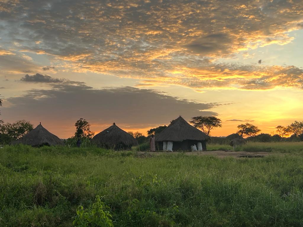 PatRobertLARUBI's tweet photo. #Dawn #Rupiny #KwarPiny - your dream travel delivered by @VilakaziUgLtd https://t.co/Gjvom1eGiS