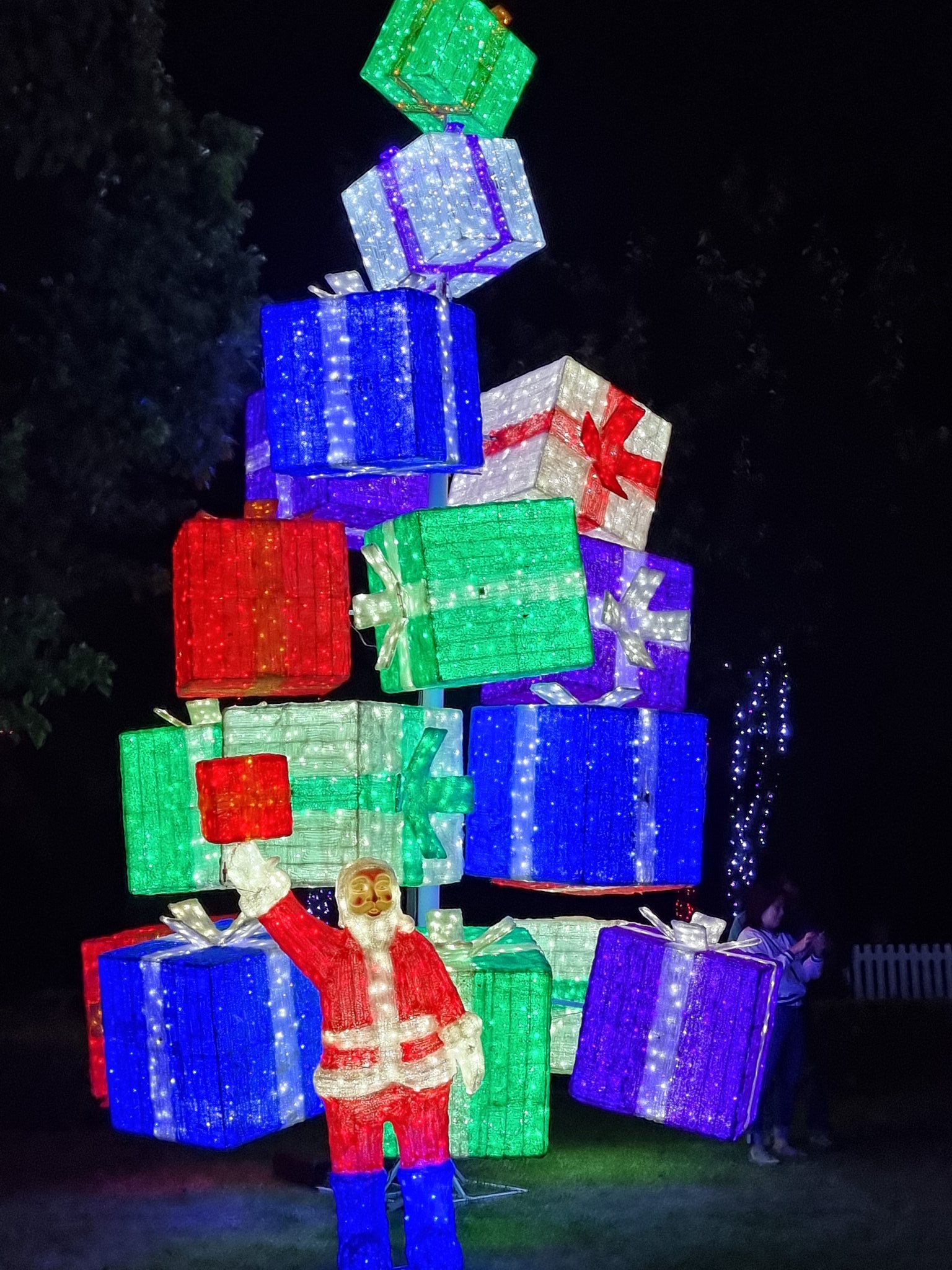 Maryanne Mancuso on Twitter "Hunter Valley Gardens Christmas lights