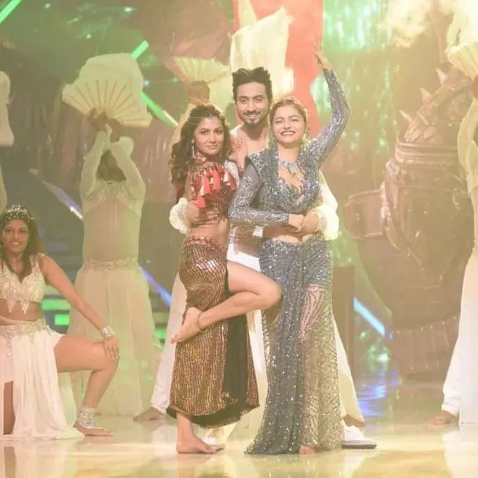ToobaxKhan's tweet photo. 🪩🫶🤩

Kash niki story na Dali hoti ktni excitement hoti  q kia yr niki 🤕😩bht gussa araha hai 😾

#FaisalShaikh #RubinaDilaik
#SritiJha #JhalakDikhhlaJaa10 https://t.co/sF5tzEa41V