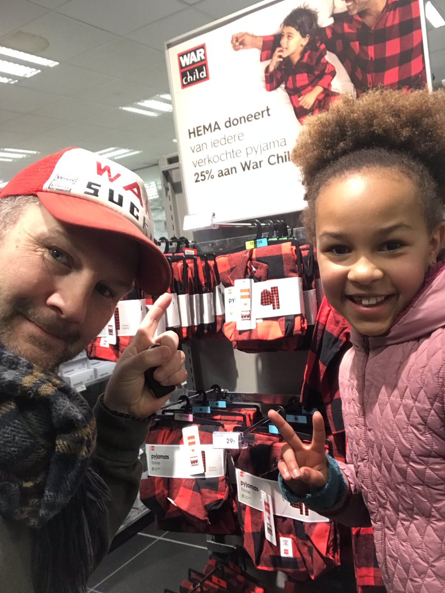 Cadeau tip - nu bij <a href="/HEMA/">HEMA</a> (zelfs in Vleuten) De War Child@Pyjama’s &amp; Onesies - hema.nl/warchild