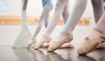APWProperty's tweet photo. Relevé School of Ballet was founded in 2021 by Grace Buskell with the aim of bringing high-quality ballet training to Weybridge, and the surrounding area. The school offers classes where each student feels valued.

Find out more here: https://t.co/kdeCKMd1ZK https://t.co/fw64148HD2