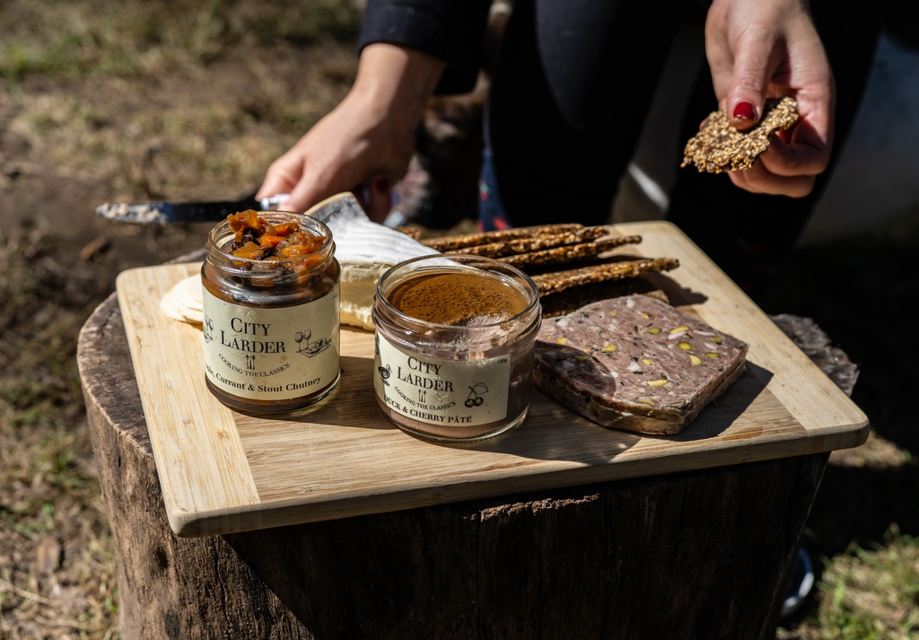 Calling all charcuterie lovers! Score 20% off sitewide at city-larder.com until 11:59pm Monday 28th November plus Free Shipping on orders $50 or over. Victorian residents only, sorry.⁠
#blackfridaysale #blackfridaydeals #blackfridayshopping #cybermonday #cybermondaydeals