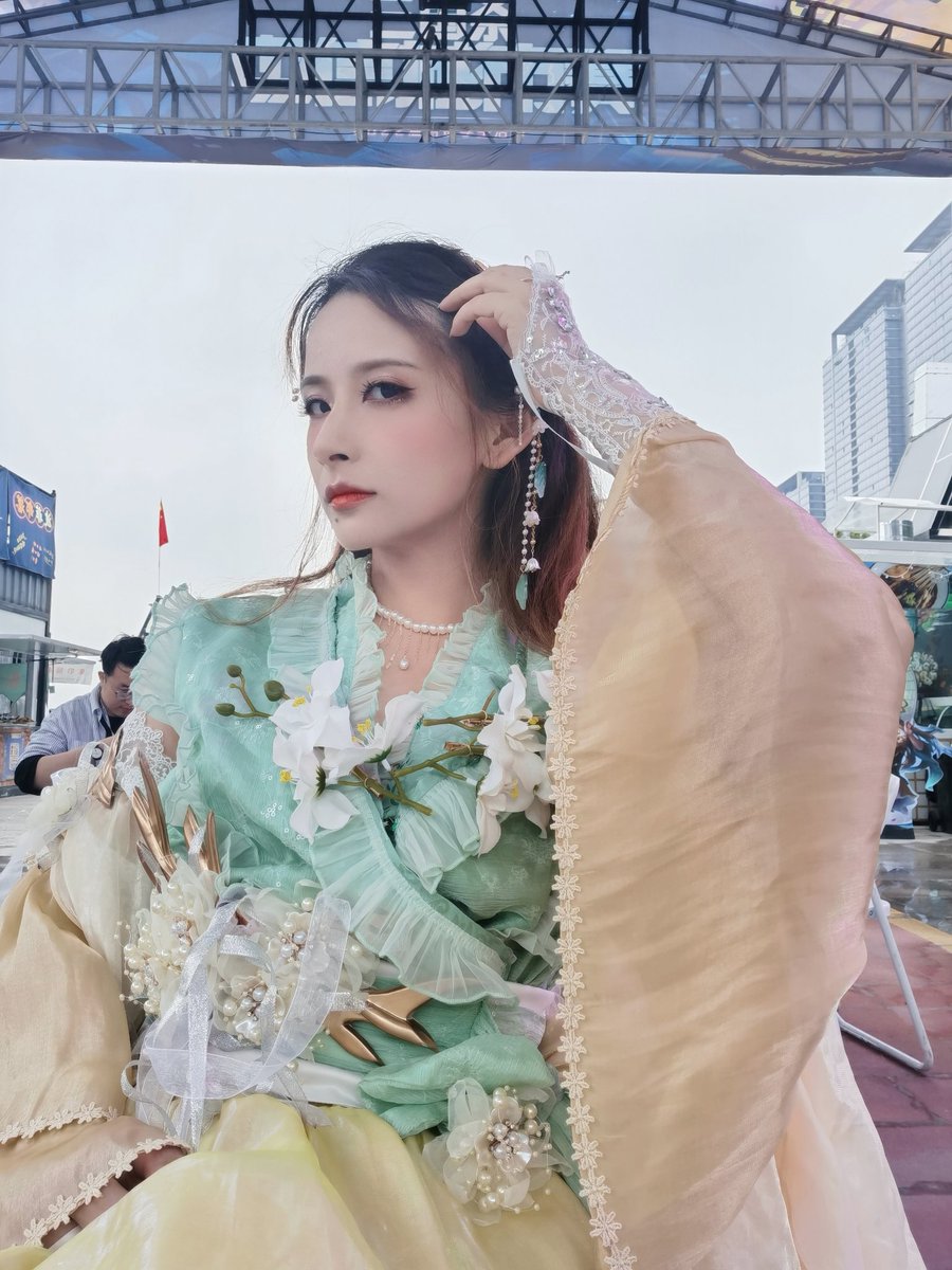 supercat_zt's tweet photo. 还不如自拍 https://t.co/N4FUcTc2U5