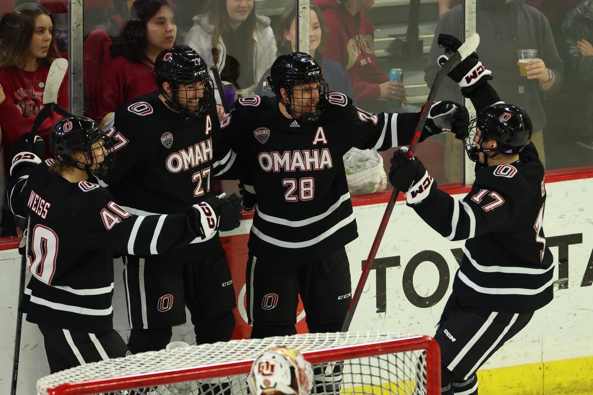 OH MY, OMAHA! 😏

The Mavs downed No. 1 Denver, 3-0, last night❗️❗️

#NCAAHockey x 📸 <a href="/OmahaHKY/">Omaha Hockey</a>