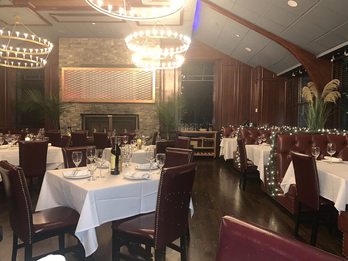 TheRomanReignsTheGuy // Fansite For Roman Reigns on Twitter "RT