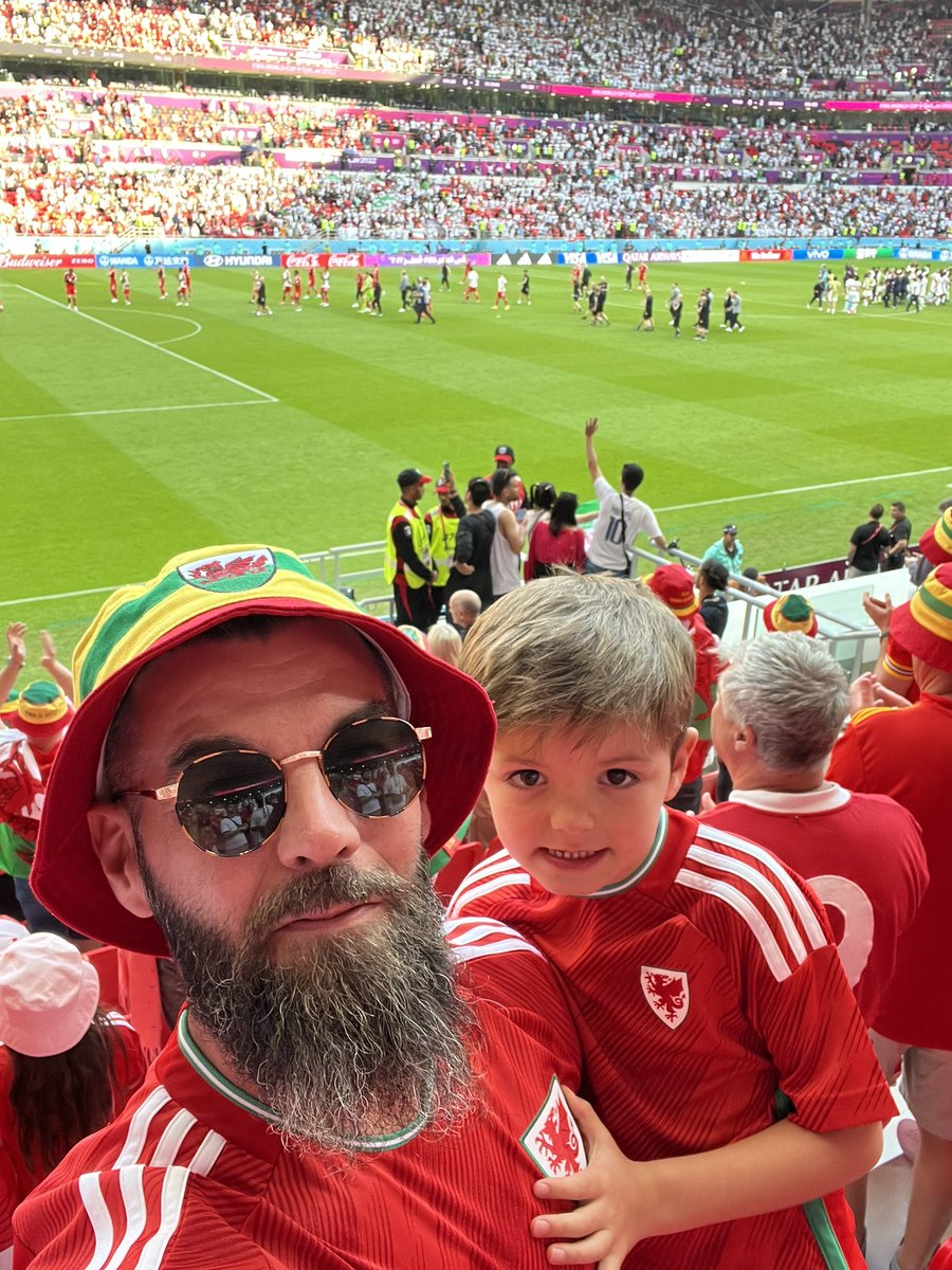 Joe Ledley tweet media