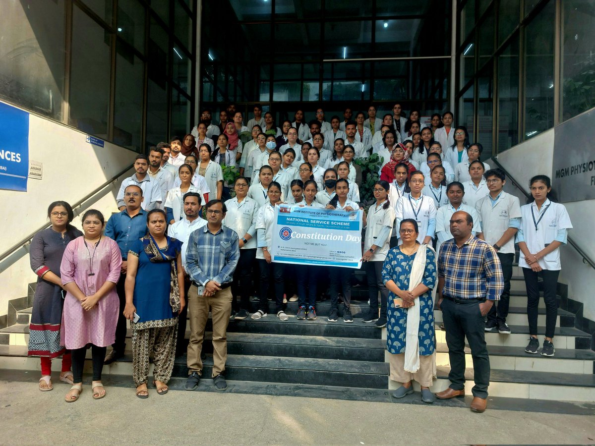 NSS_MGMIOP's tweet photo. #ConstitutionDay2022 #संविधान_दिवस #preamble reading by NSS volunteers &amp; faculty  @NSS_MGMIOP @MaharashtraNSS @_NSSIndia @YASMinistry @NSSMUHSNASHIK https://t.co/FQ9F9R4nwb