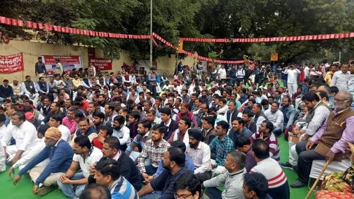 #ConstitutionalRightOPS <a href="/NRMU_NR/">NRMU</a> <a href="/HqNrmu/">NRMU HQ DIVISION (सत्यमेव जयते) 🕊️</a> <a href="/ShivaGopalMish1/">Shiva Gopal Mishra</a> <a href="/PBSS_NMOPS_HR/">पेंशन बहाली संघर्ष समिति, हरियाणा { PBSS-NMOPS }</a> 
Only OPS our constitutional right,scrap NPS