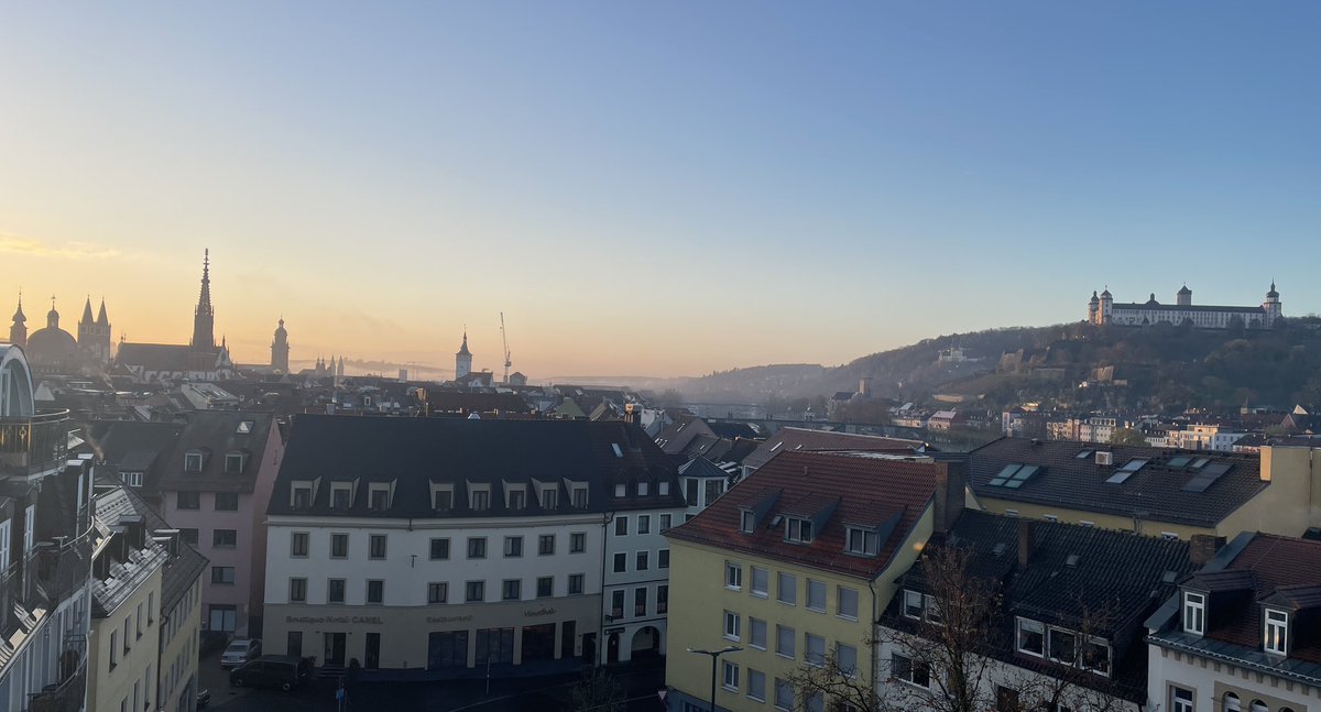 Schlierf_Lab's tweet photo. Good morning Würzburg! Ready for day 2 of #dmt2022 @mukoinfo https://t.co/Pz212Zbtbo