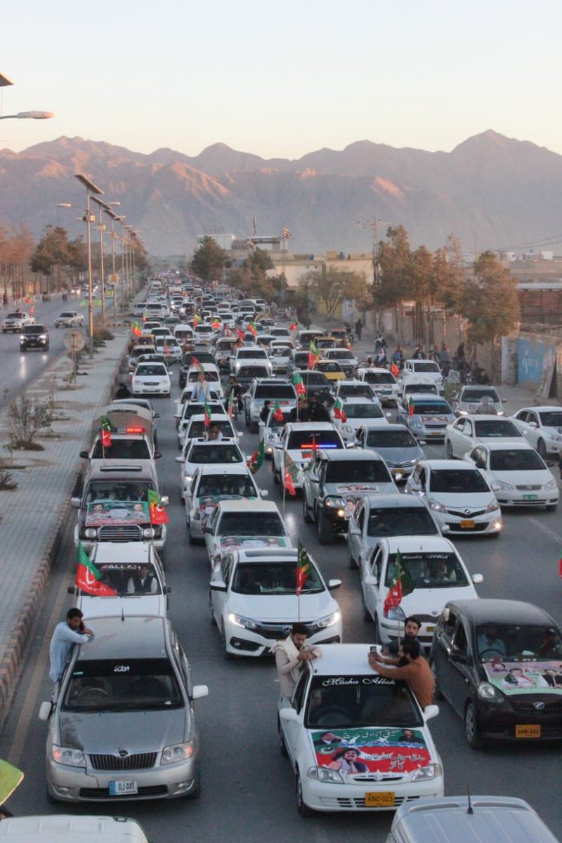 نیازی آ رہا ہے انشاء اللہ نیا پاکستان