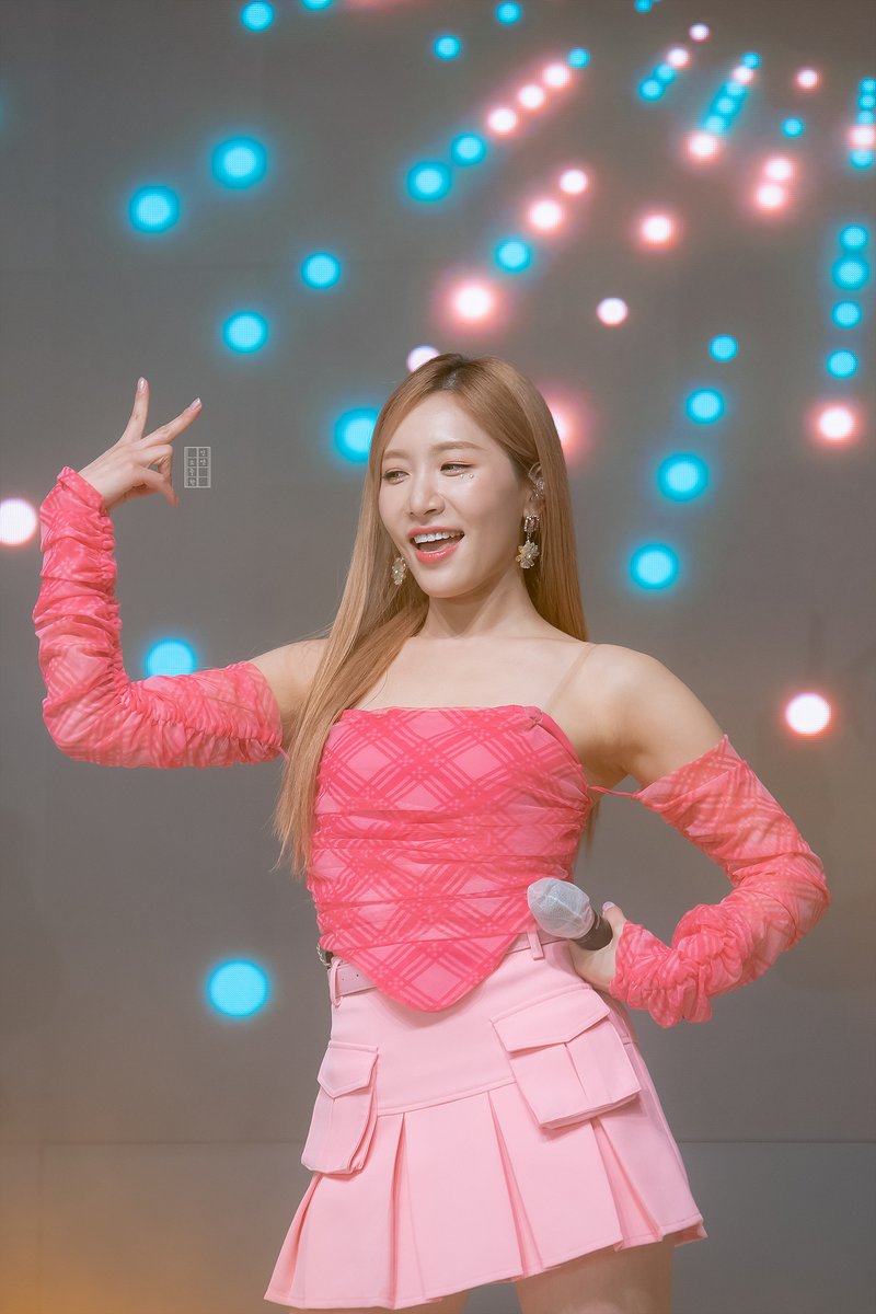 With_Soyeon_lb tweet picture