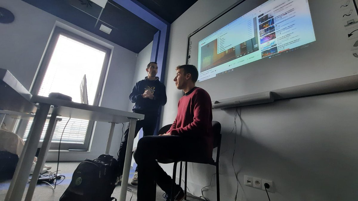 adrimachi tweet media