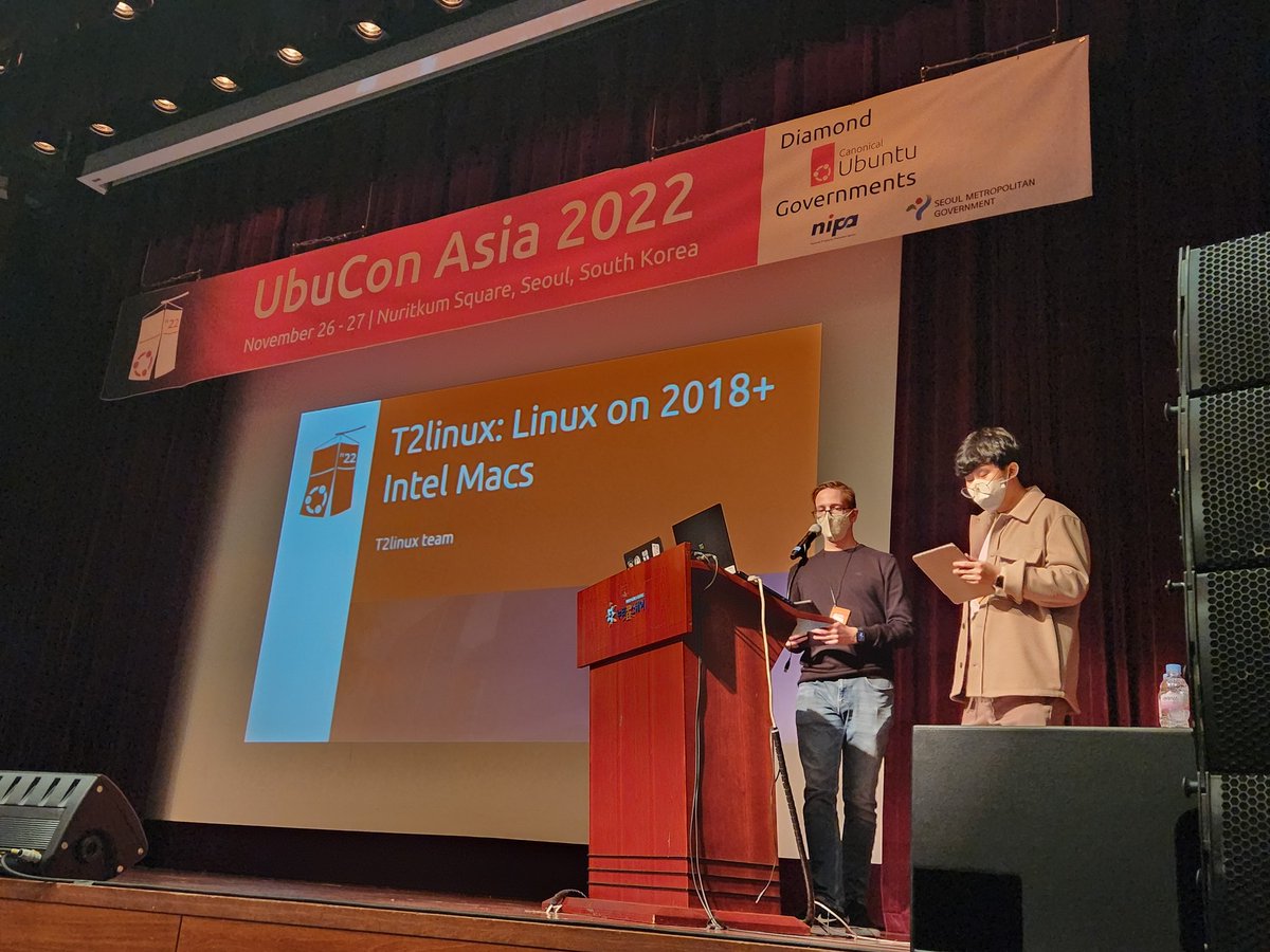 UbuConAsia's tweet image. Talk on #t2linux just began! #UbuconAsia