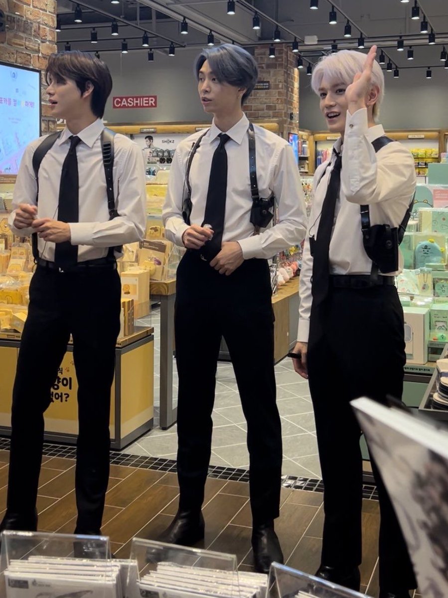 ยังไม่มูฟออนจากรูปนี้เลย หุ่นเวอร์มากกกกก ฮืออ