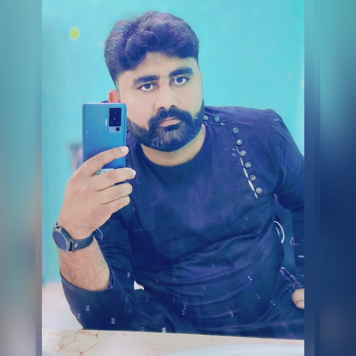 ShAzi_Writes's tweet photo. #NewProfilePic https://t.co/dlcKSqsqid