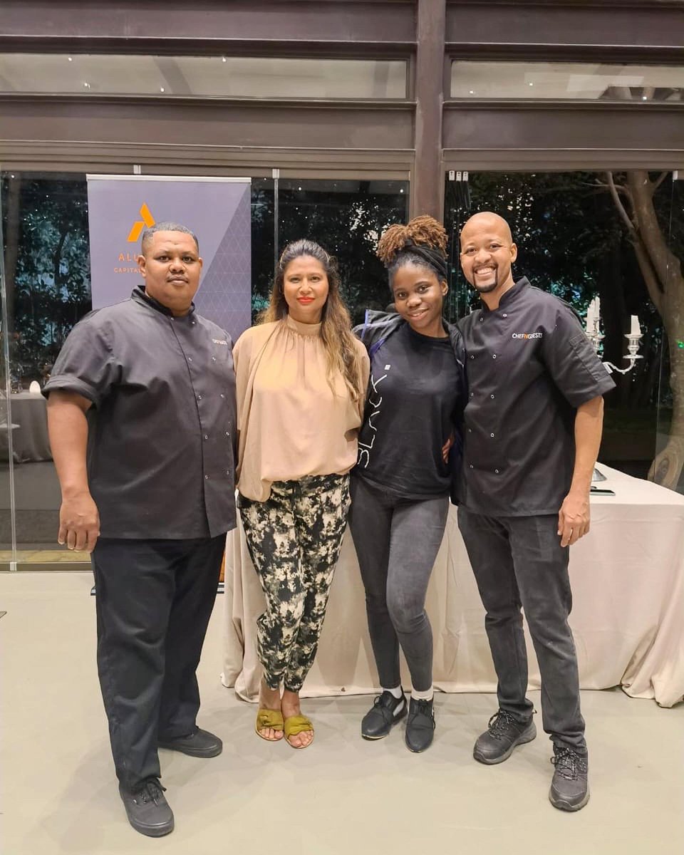 chefandguests's tweet photo. #aboutlastnight our duo of #PrivateChefs Jean Bagley and Franco Buys had the privilege to serve some lovely #guests for their end-of-the-year function. Chef Franco was also a fantastic MC making sure the guests keep smiling and laughing the entire evening. https://t.co/iNmjSk03Hb