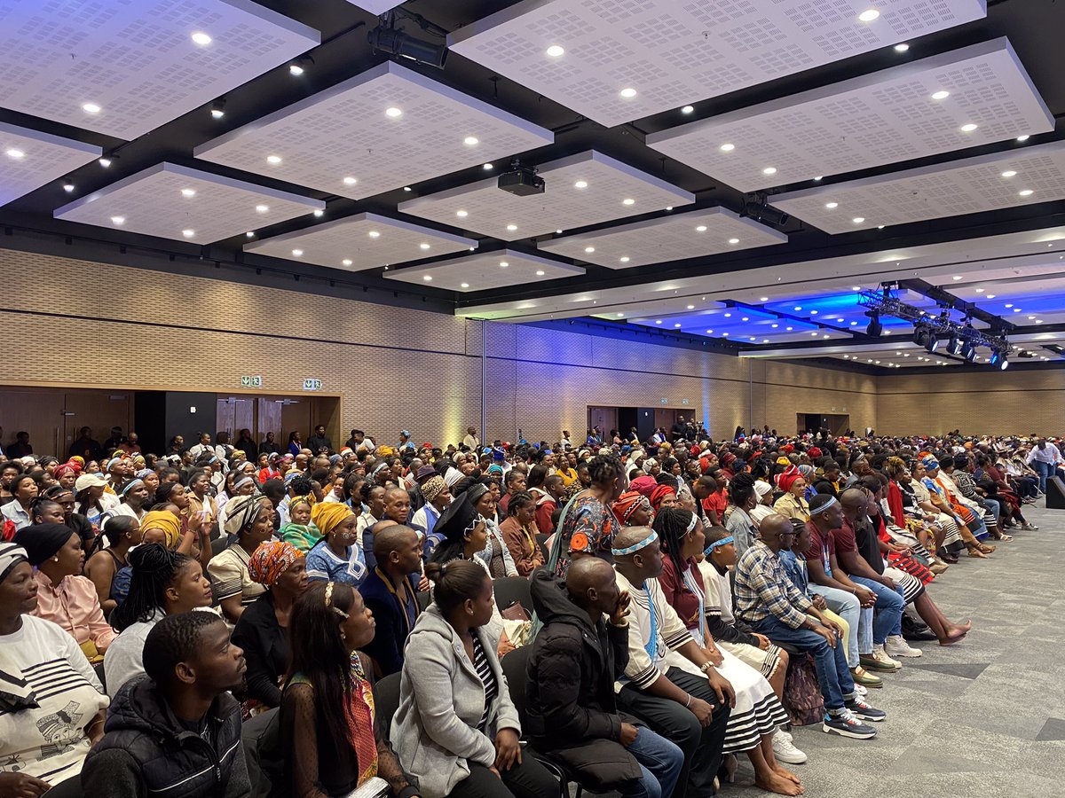 DrSBRadebeFoun1's tweet photo. The crowd at The Mother City is forever alive.🔥❤‍🔥

#8thAnnualLecture 
#PowerOfUnityAsAfricans 
#DrSBRadebeFoundation https://t.co/JE8IcZOz5W