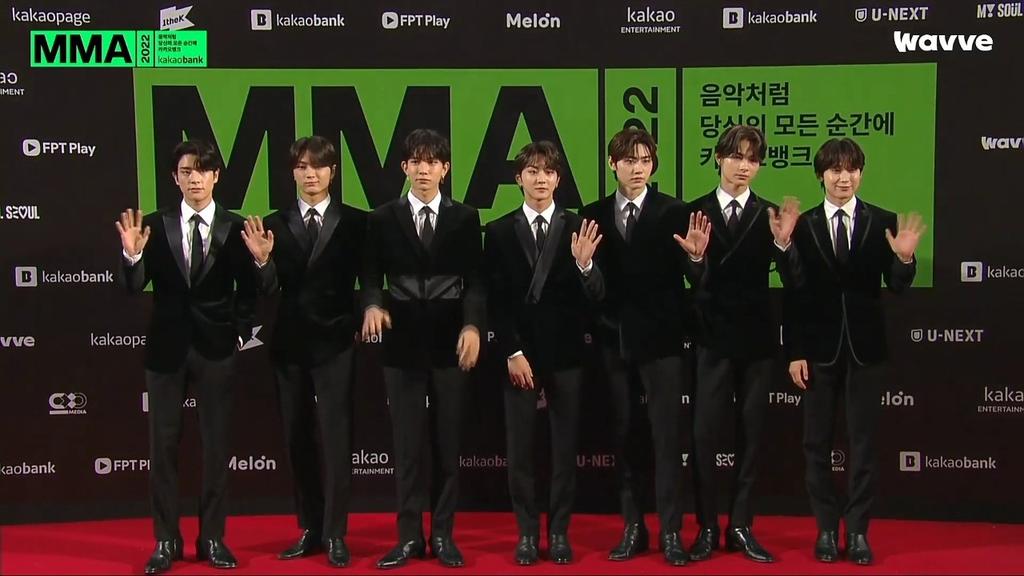 Cai On Twitter enhypen Wearing Suits This Is Their 1st Red Carpet W 
