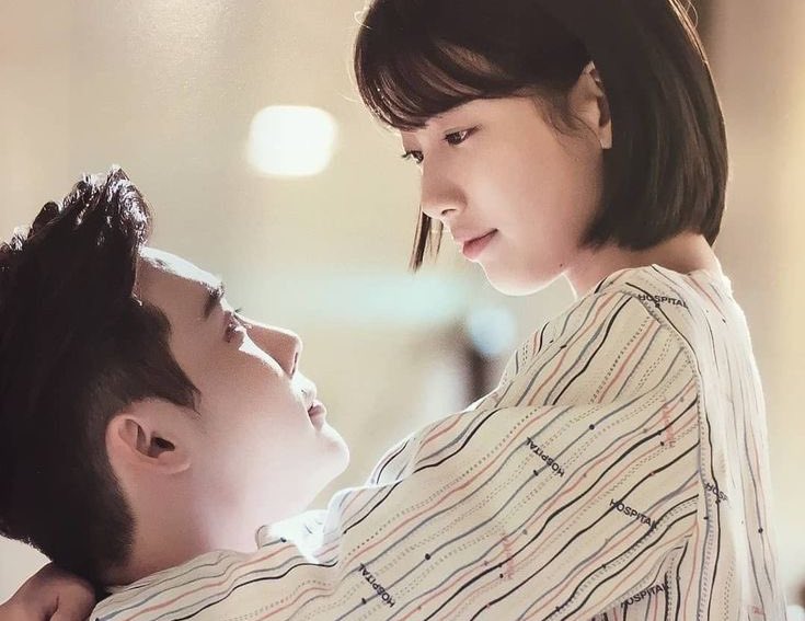 진짜 중의 진짜 당잠사 재찬홍주를 아시나요...
그들은 함께 미래를 바꾸고 사랑을 하고
구원을 하고 모든 걸 합니다