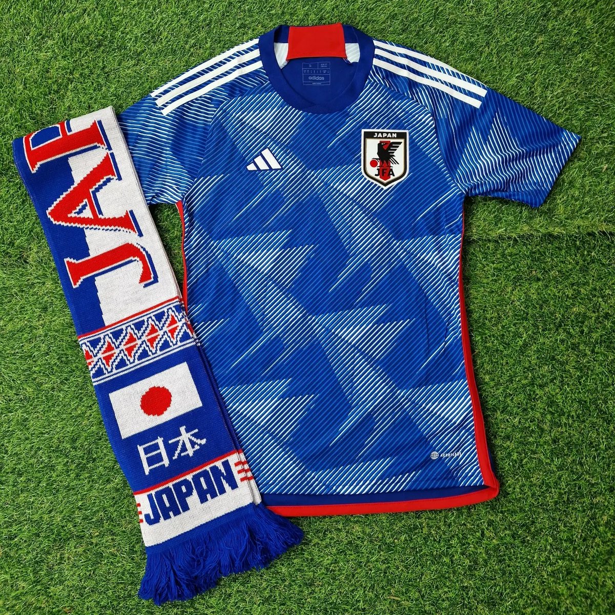 Mystique Jerseys tweet media