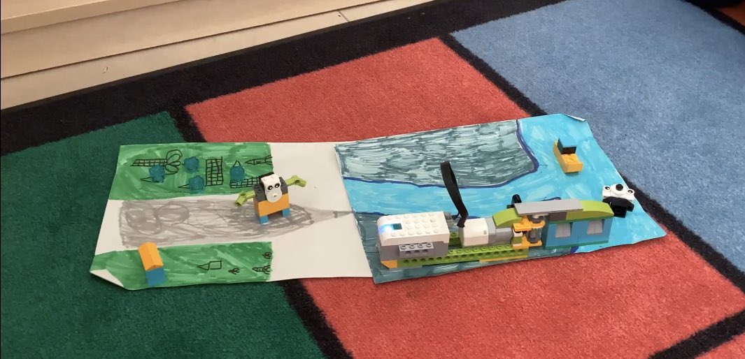 iamfroque's tweet photo. This week I worked with @ASBelementary third graders to design solutions that reduce the impacts of weather-related hazards @OfficialNGSS using Lego WeDo2.0 robots. 

#robotics #science #technology #internationalteachers #weRasb https://t.co/FB5y3DPvSl